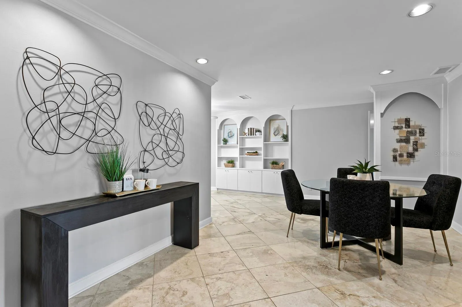 2930 W BAYSHORE CT