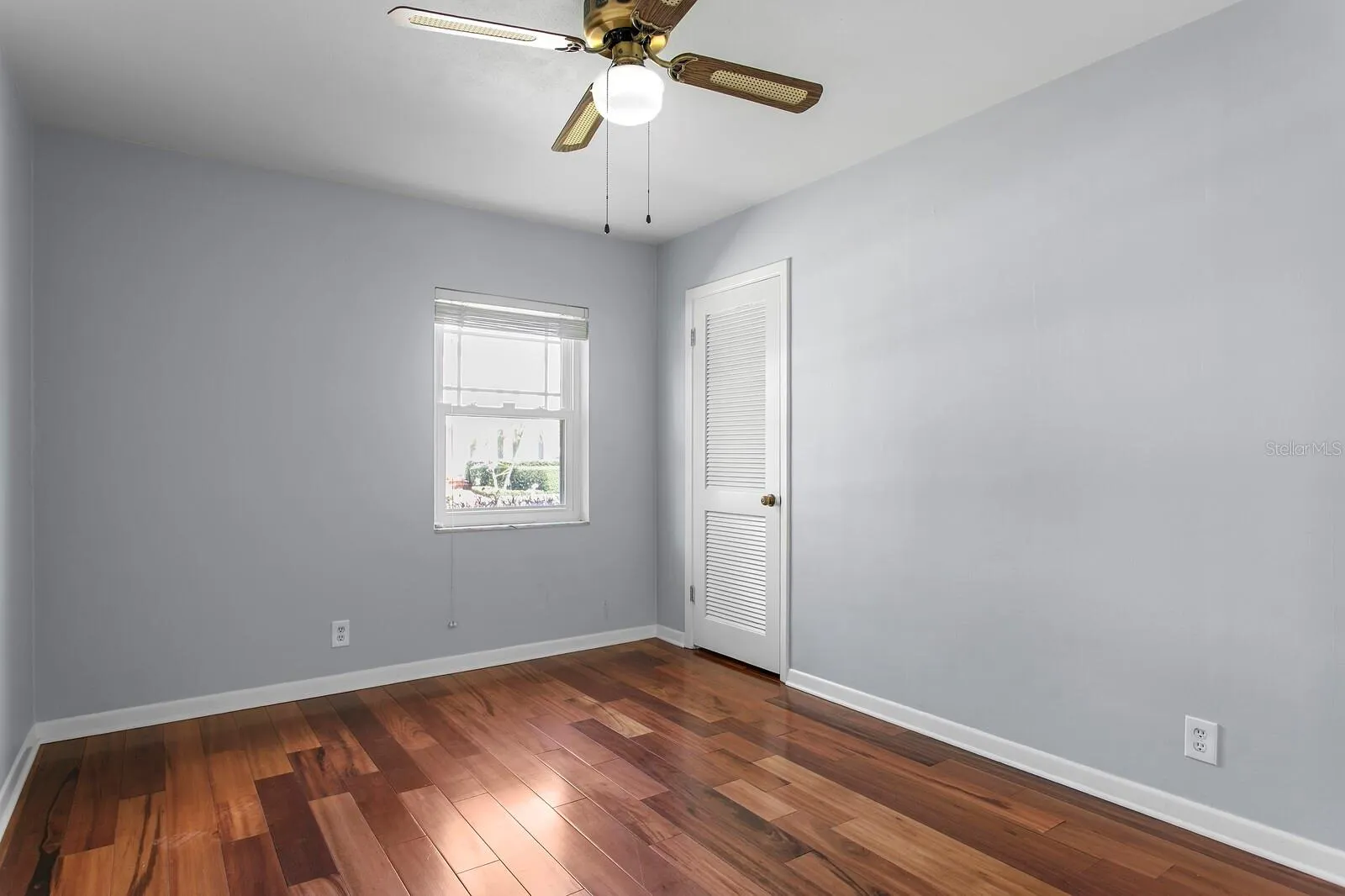 2930 W BAYSHORE CT