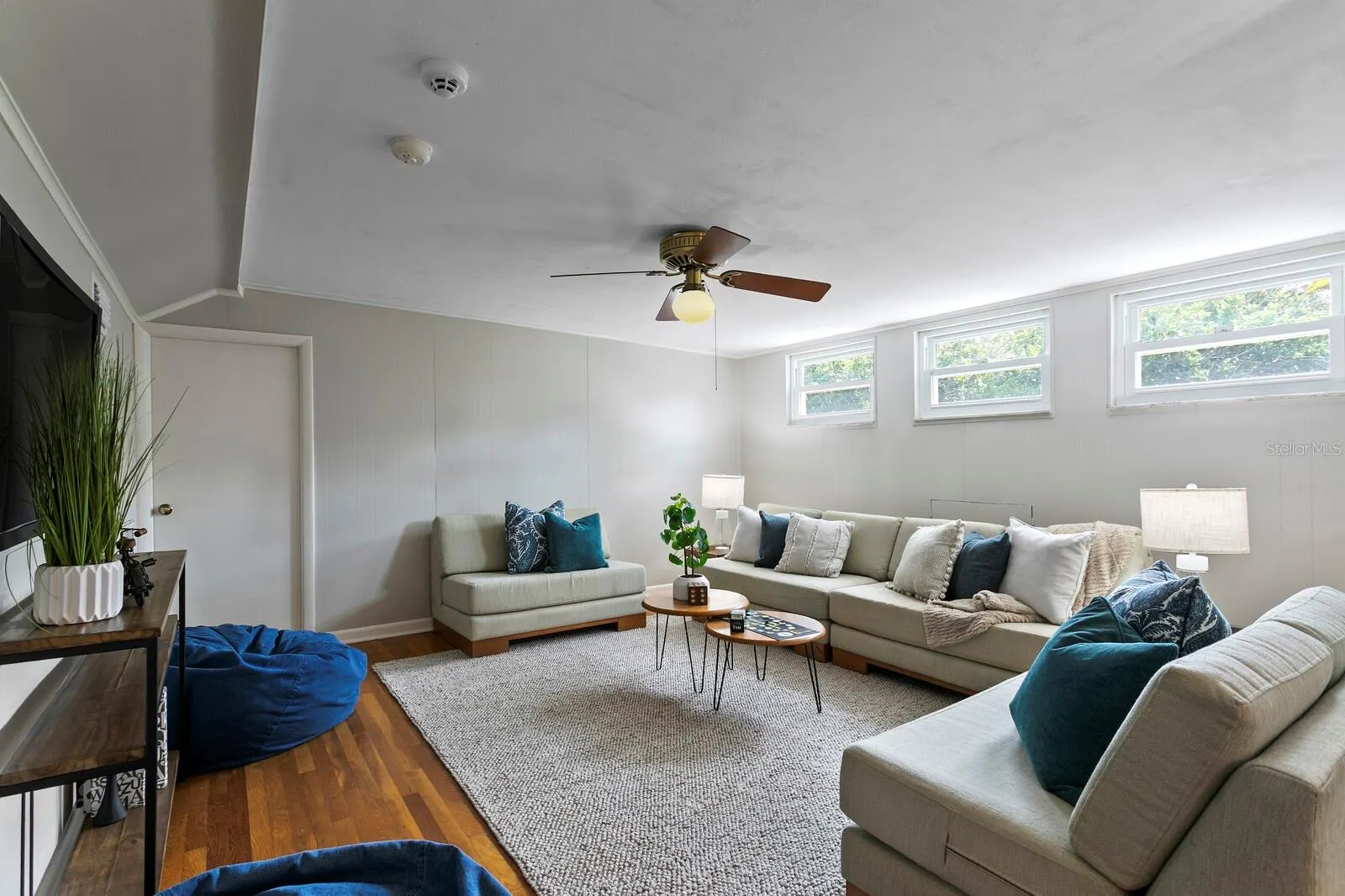 2930 W BAYSHORE CT