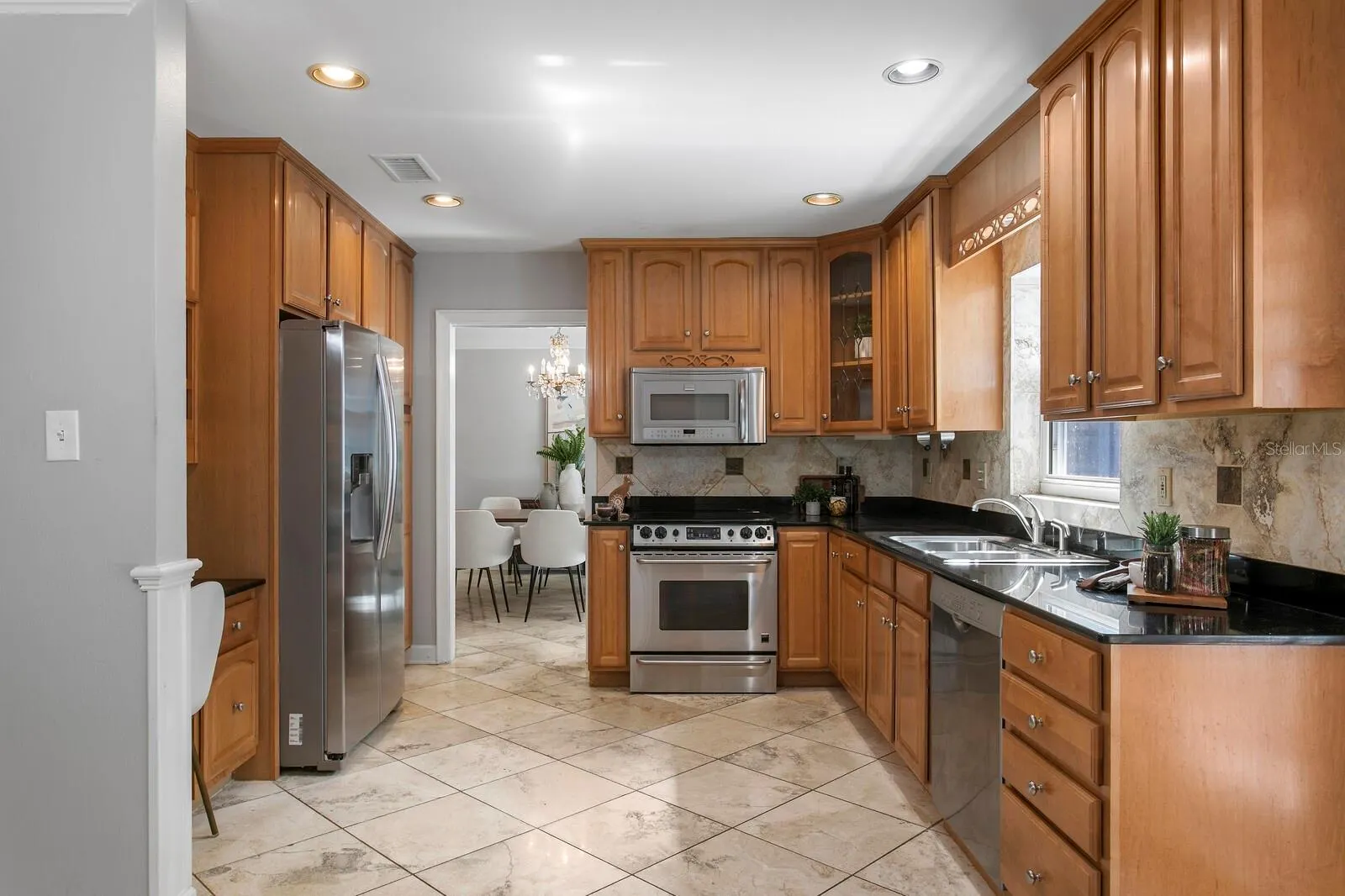 2930 W BAYSHORE CT
