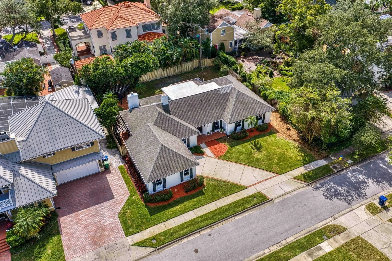 2930 W BAYSHORE CT