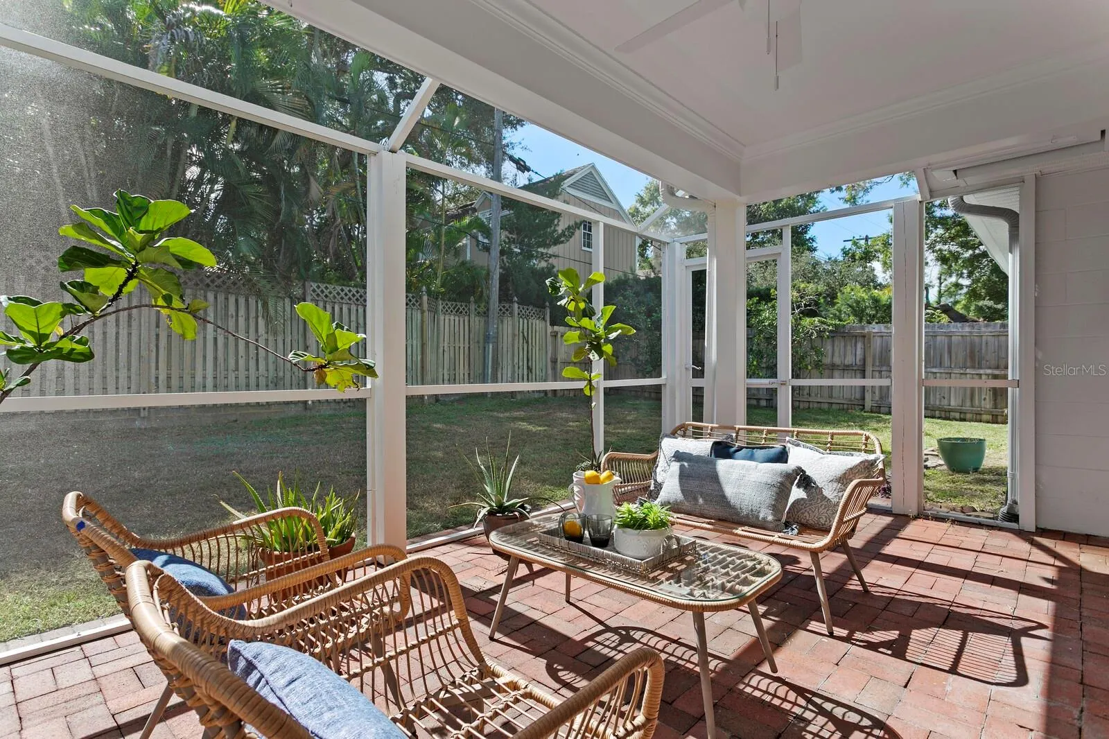 2930 W BAYSHORE CT