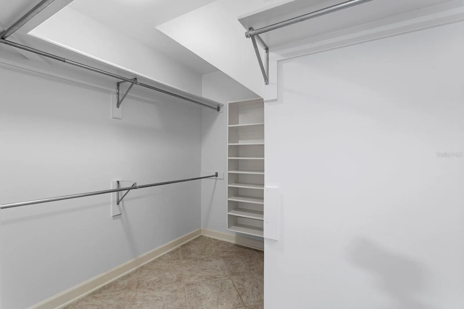 2930 W BAYSHORE CT