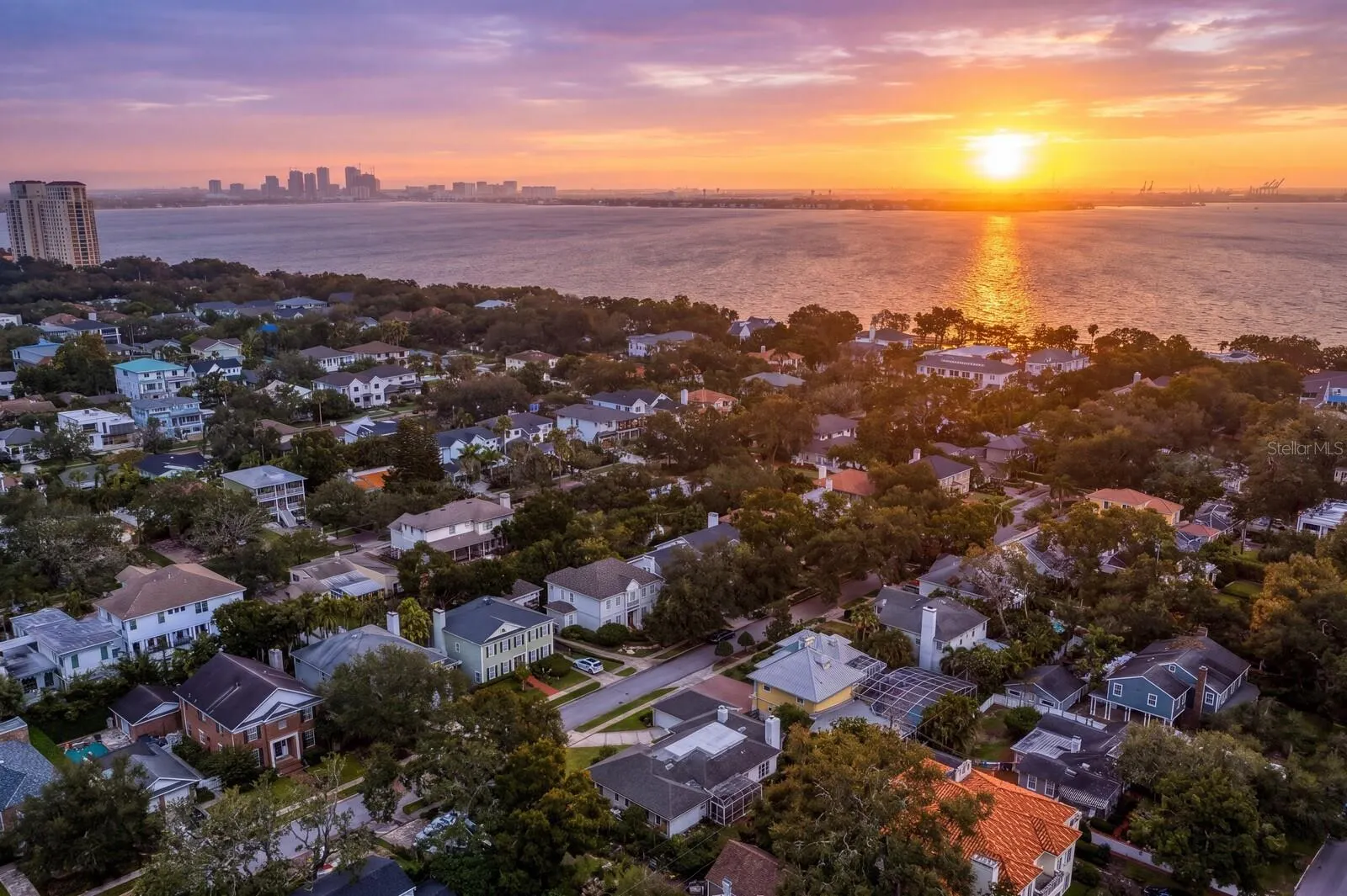 2930 W BAYSHORE CT
