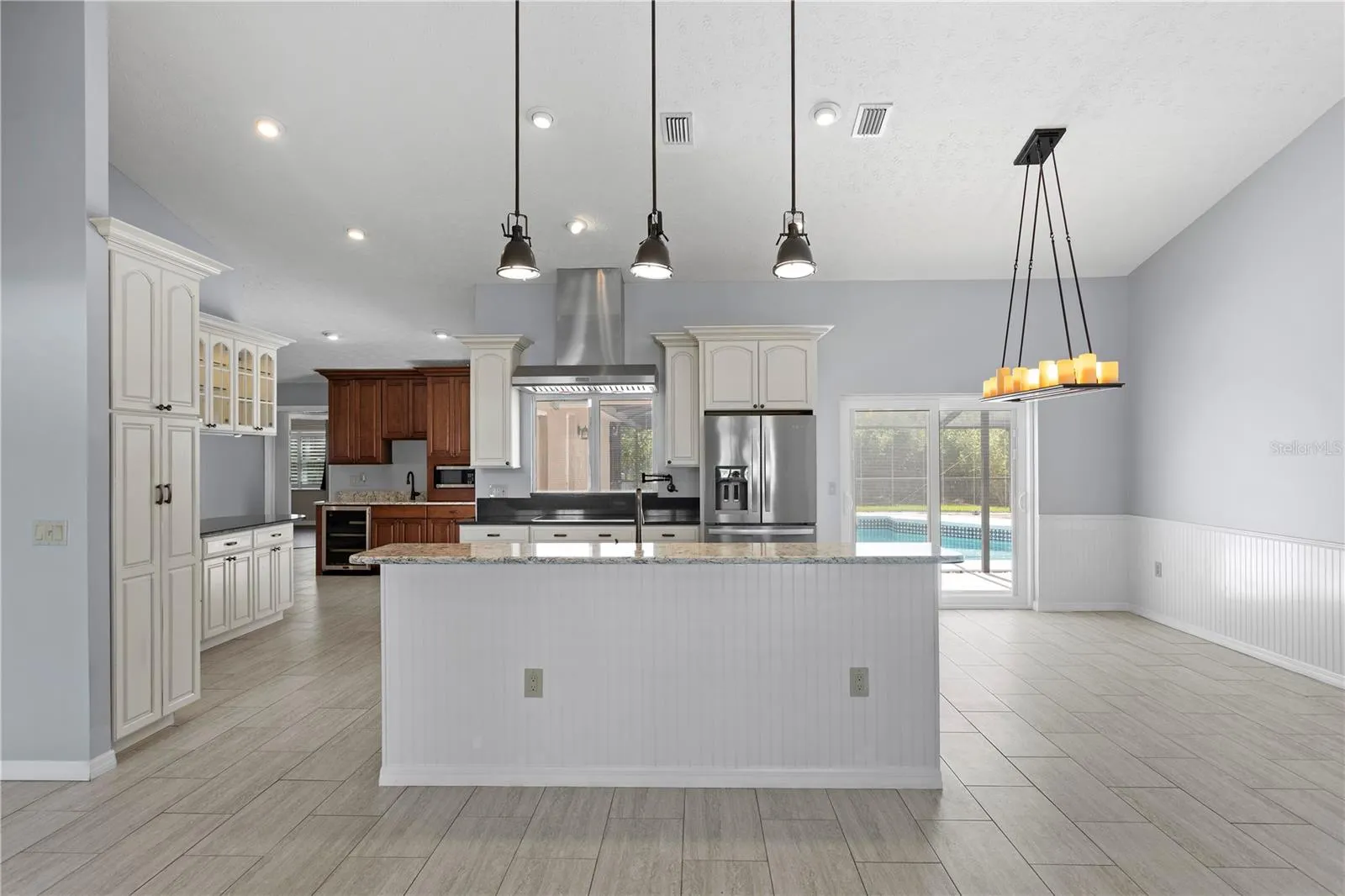2307 MARSEILLE CT