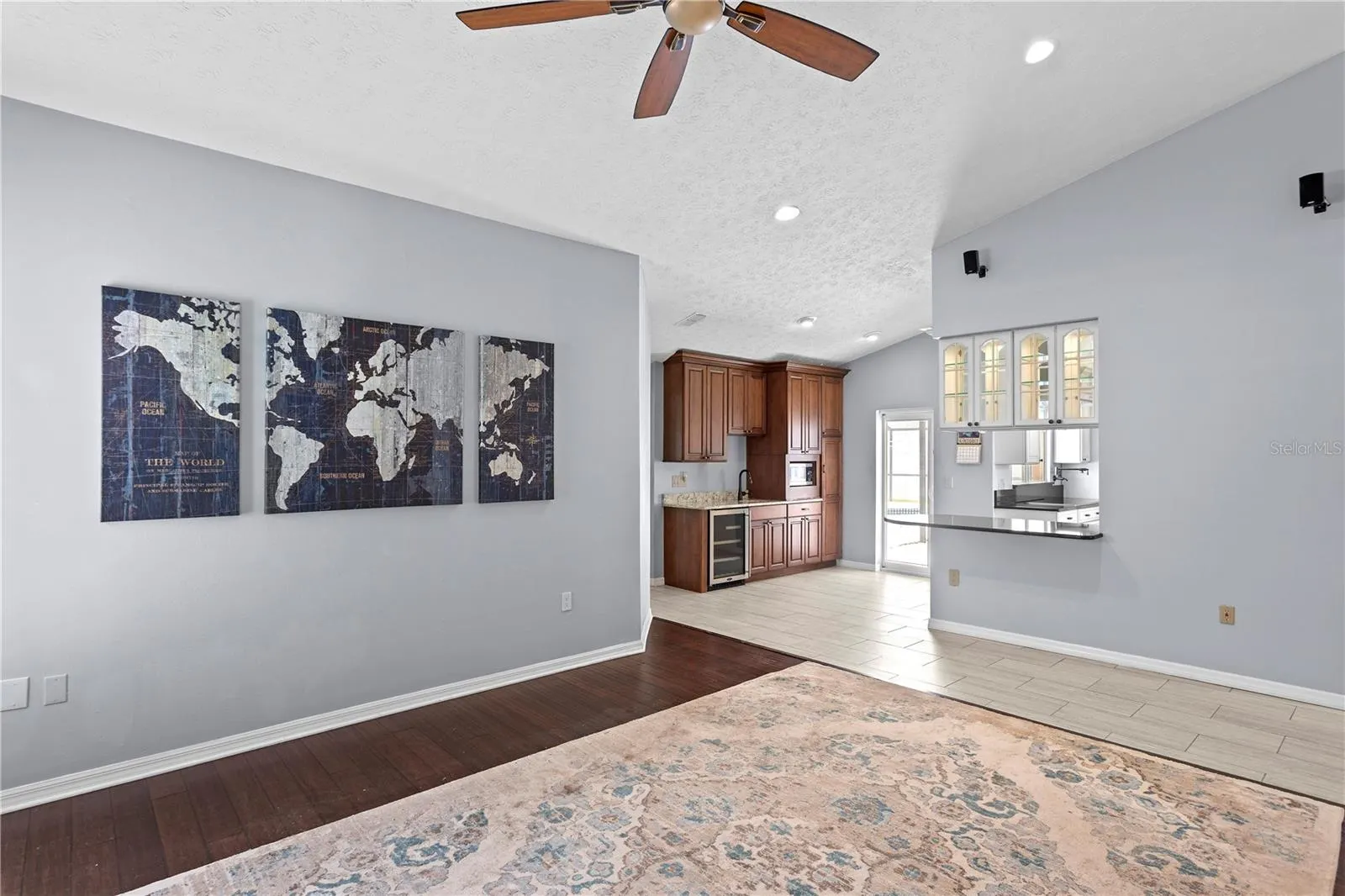 2307 MARSEILLE CT