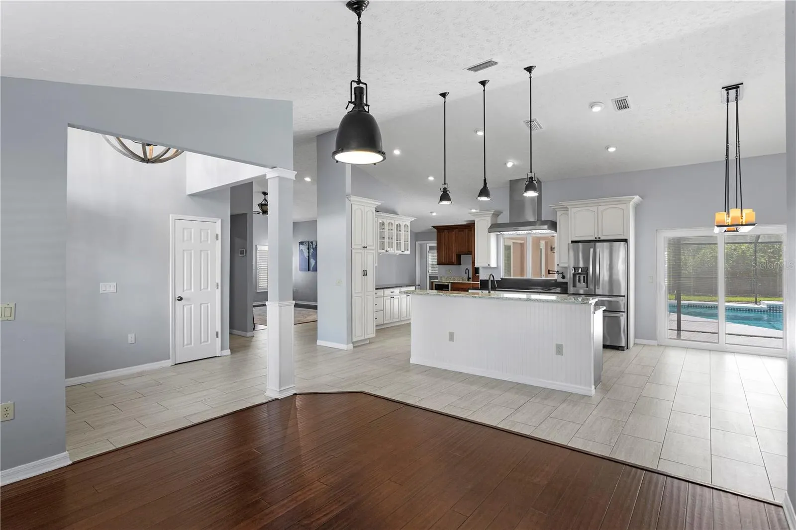 2307 MARSEILLE CT