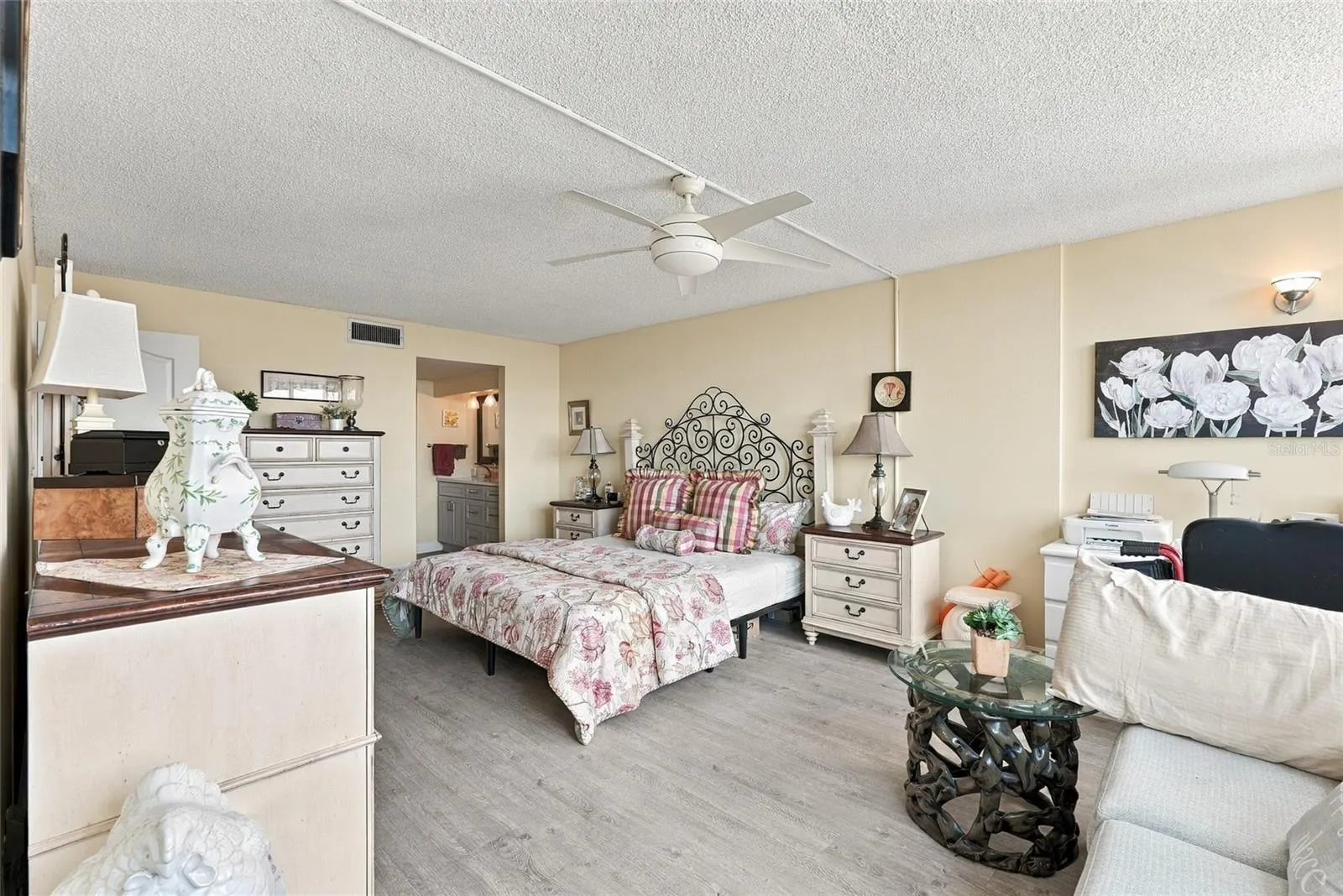 2616 COVE CAY DR #906 #906