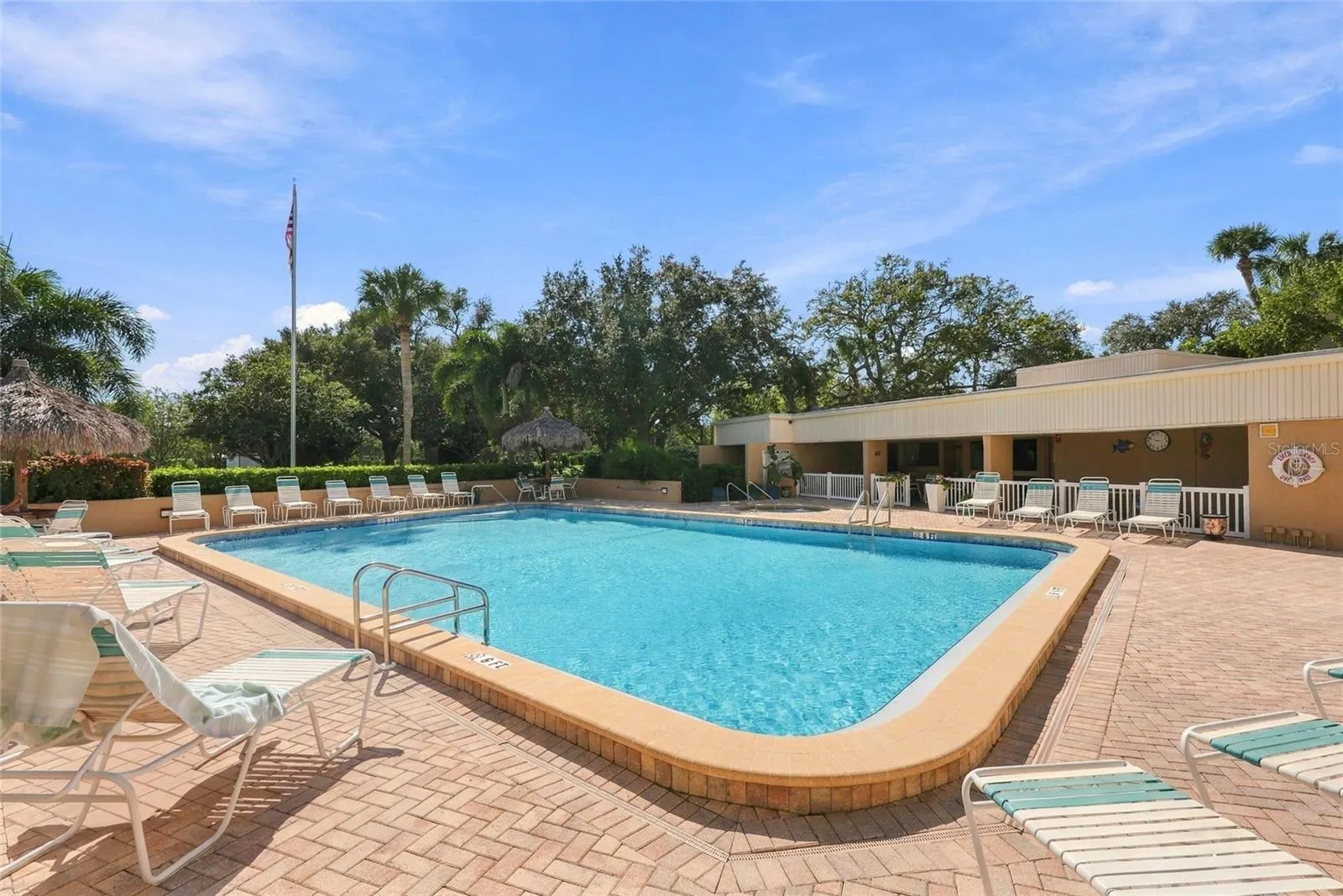 2616 COVE CAY DR #906 #906