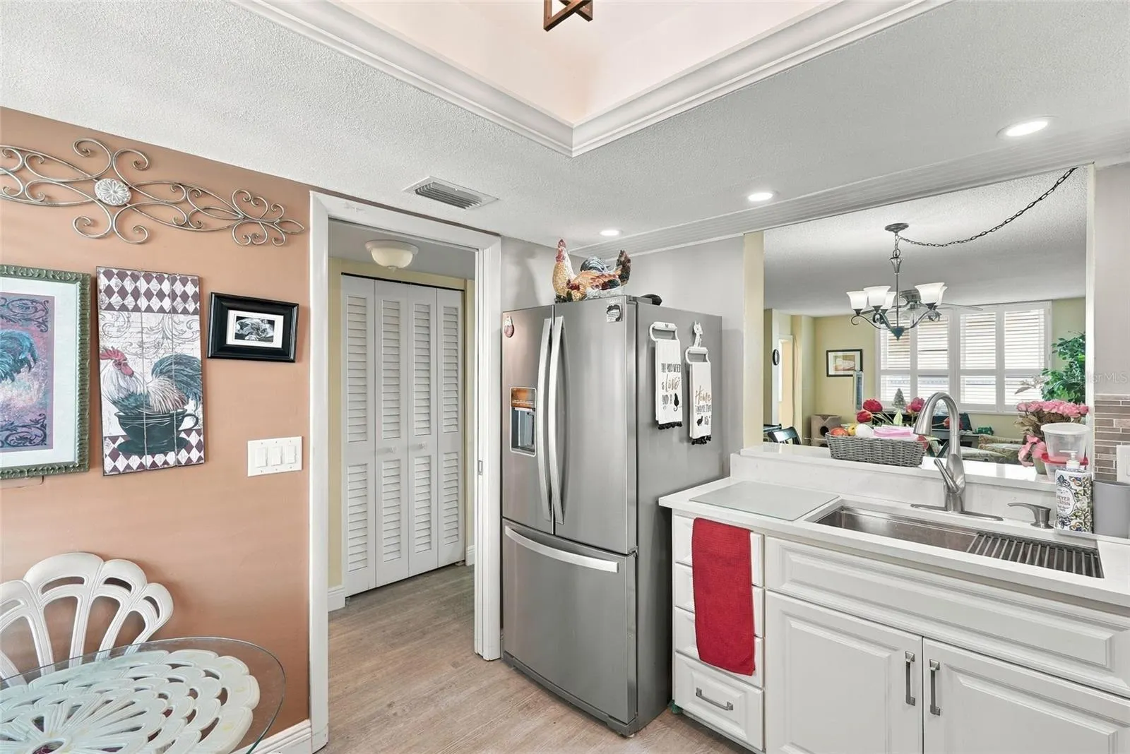 2616 COVE CAY DR #906 #906