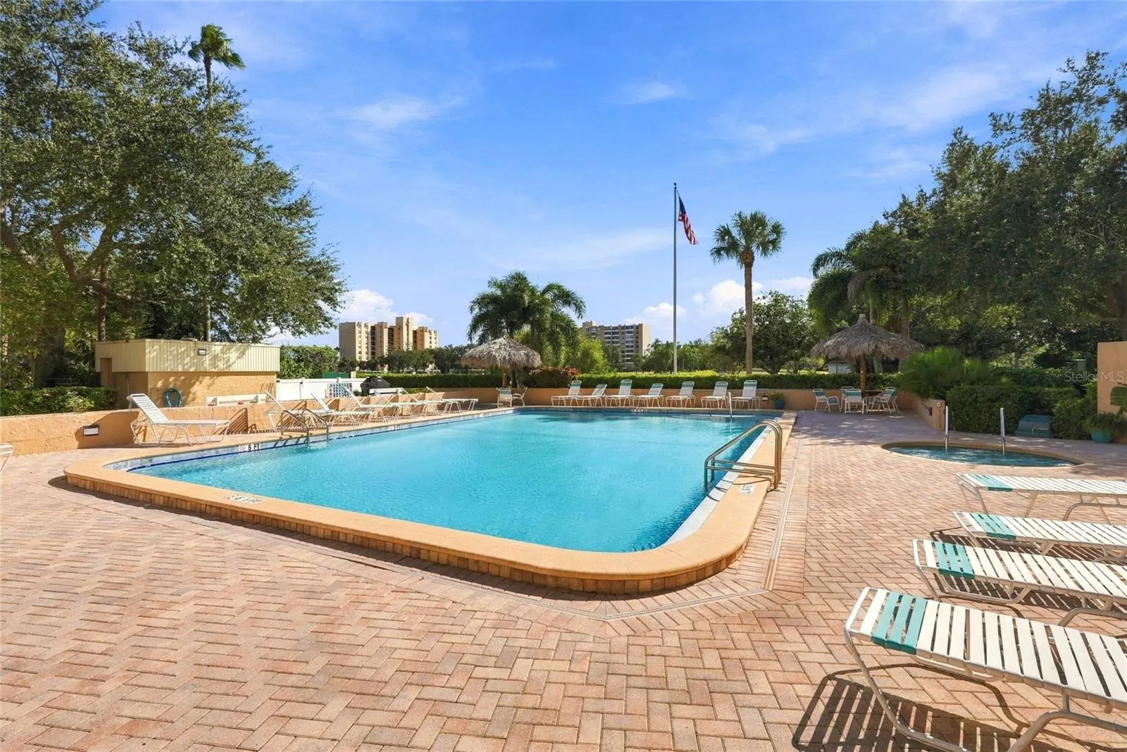 2616 COVE CAY DR #906 #906