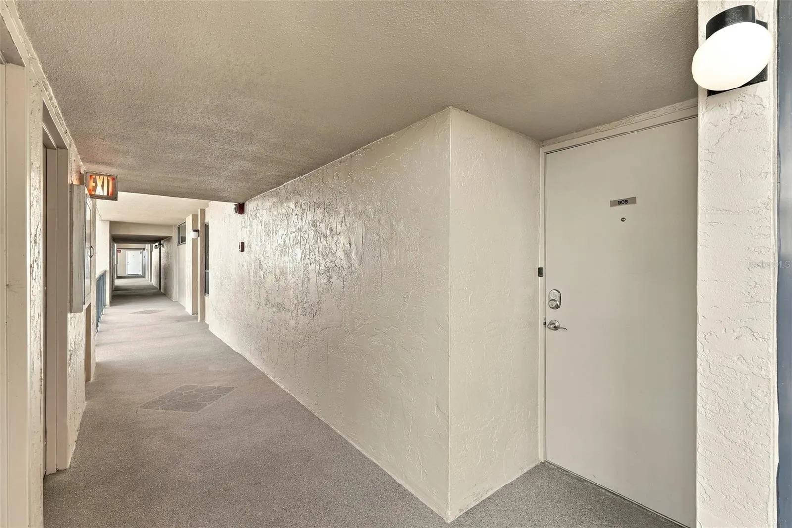 2616 COVE CAY DR #906 #906