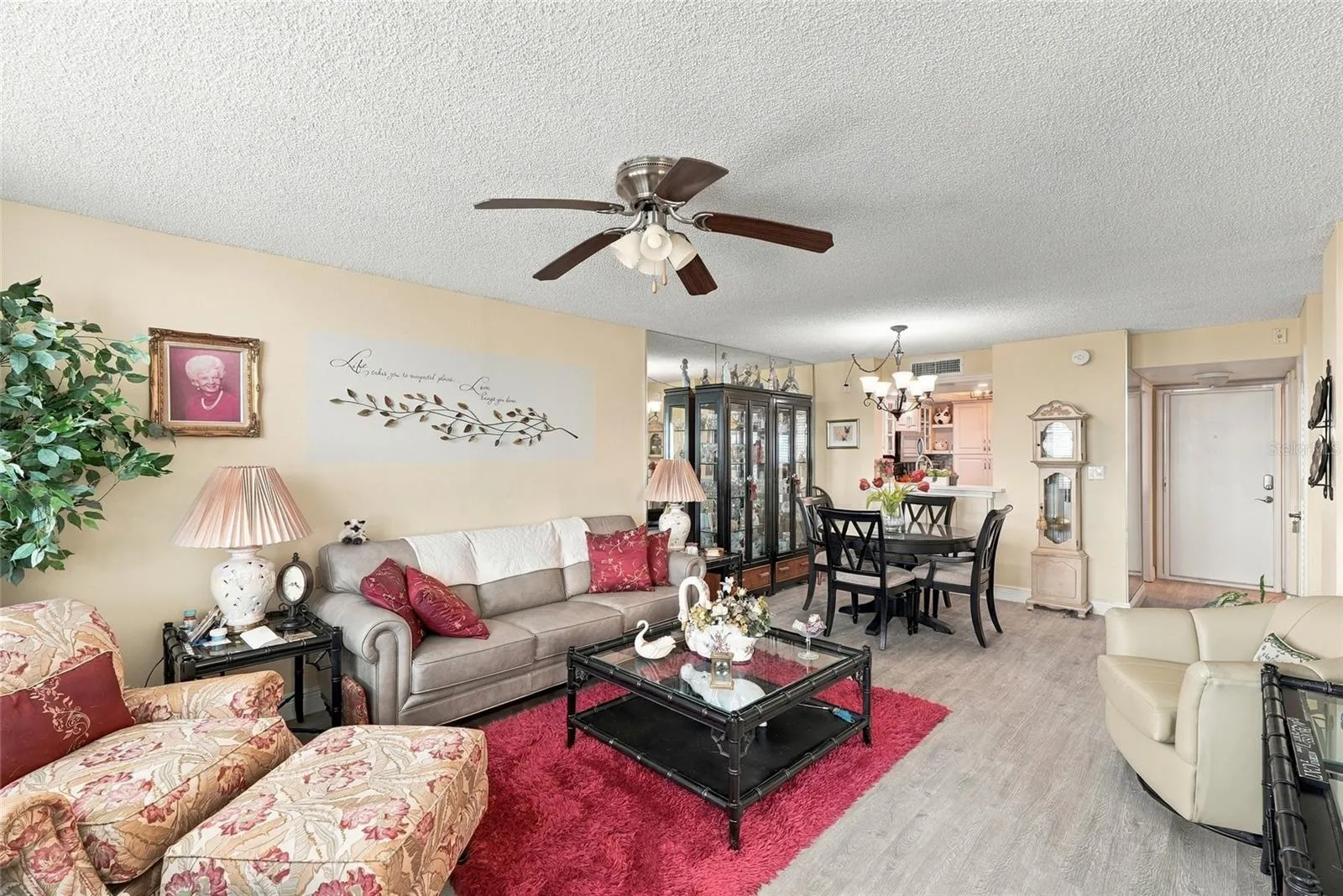 2616 COVE CAY DR #906 #906
