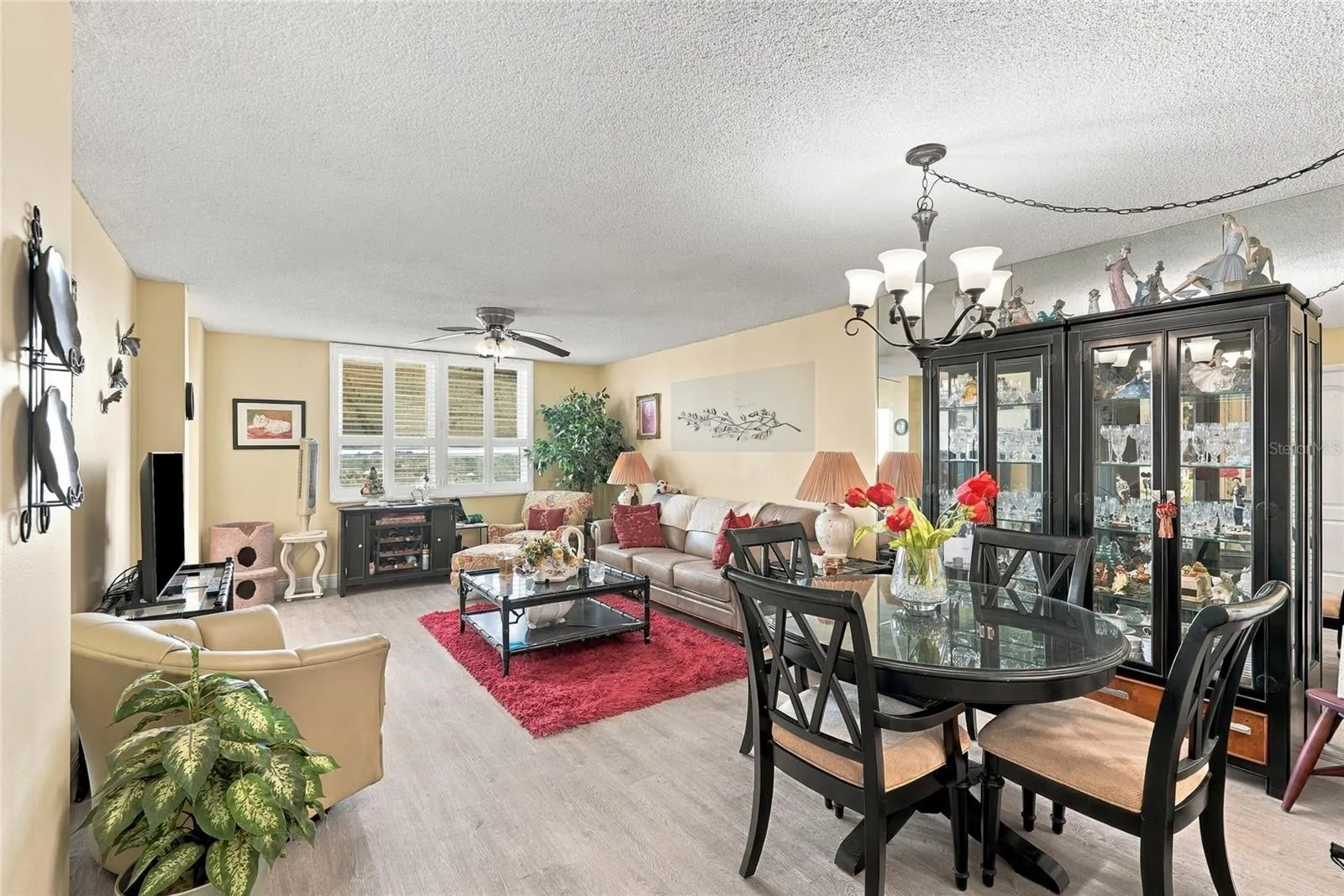 2616 COVE CAY DR #906 #906