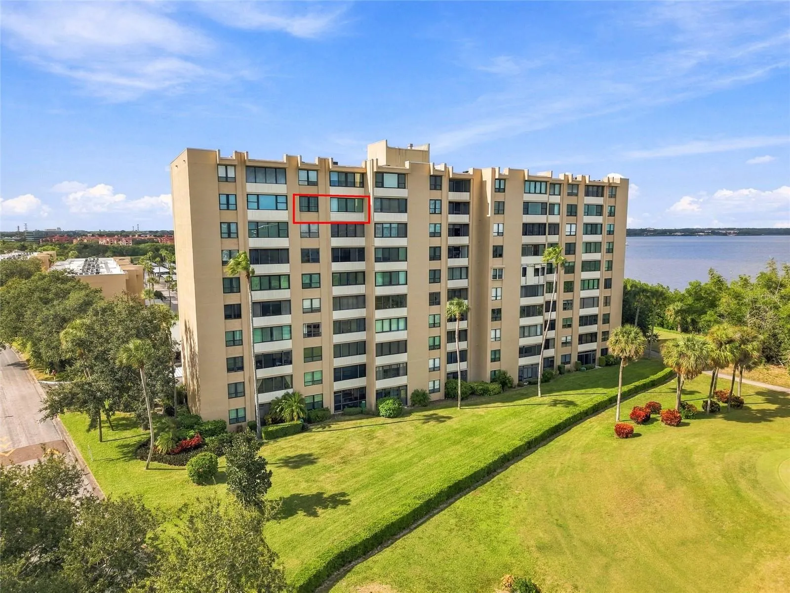 2616 COVE CAY DR #906 #906
