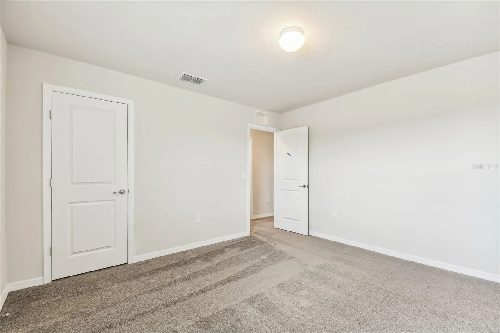 11137 SYCAMORE GLEN LOOP