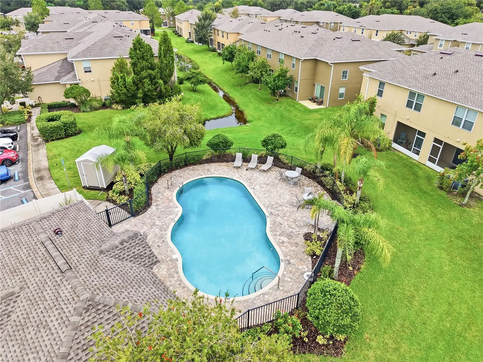 2224 LENNOX DALE LN
