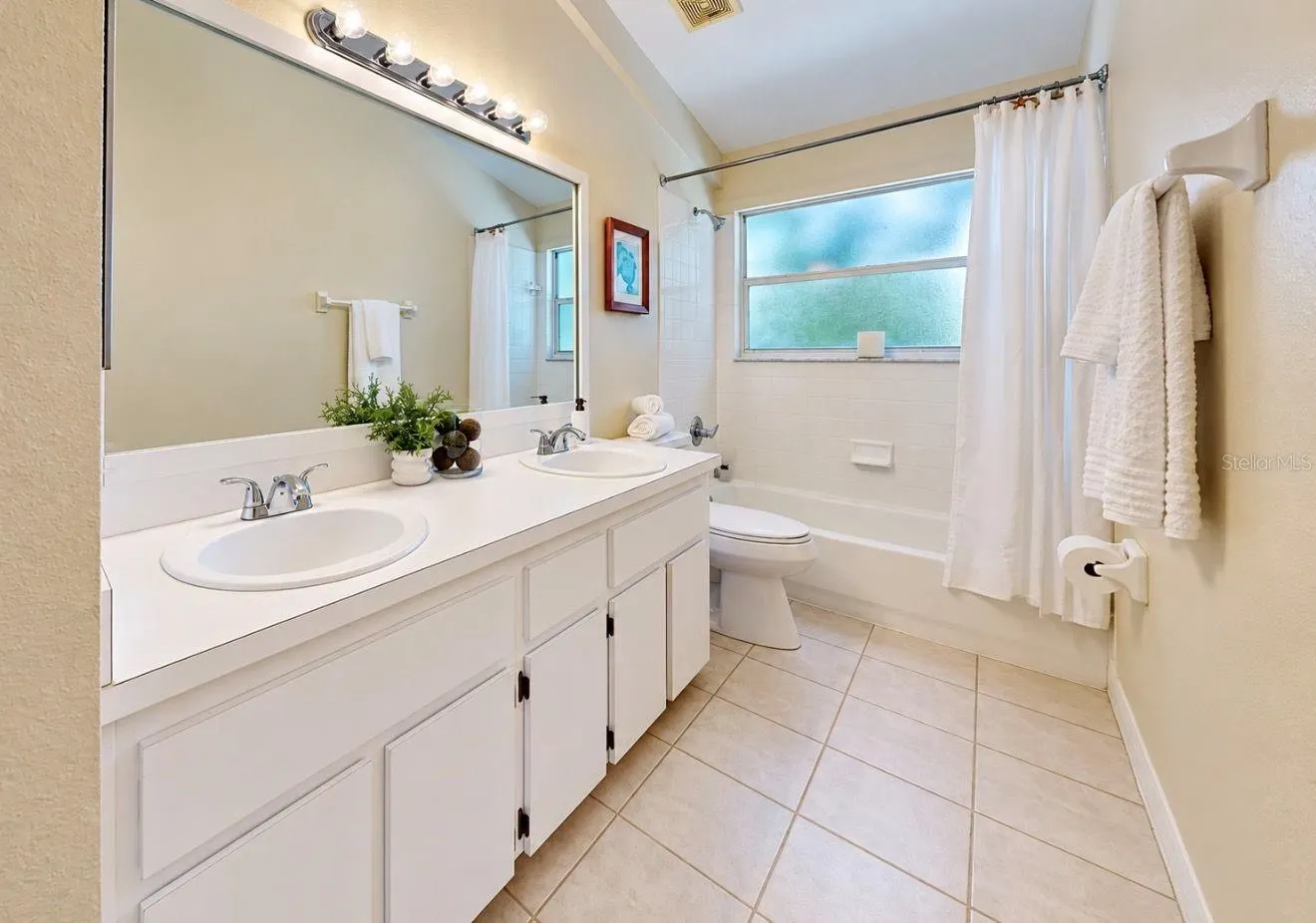 11214 LONGBROOKE DR