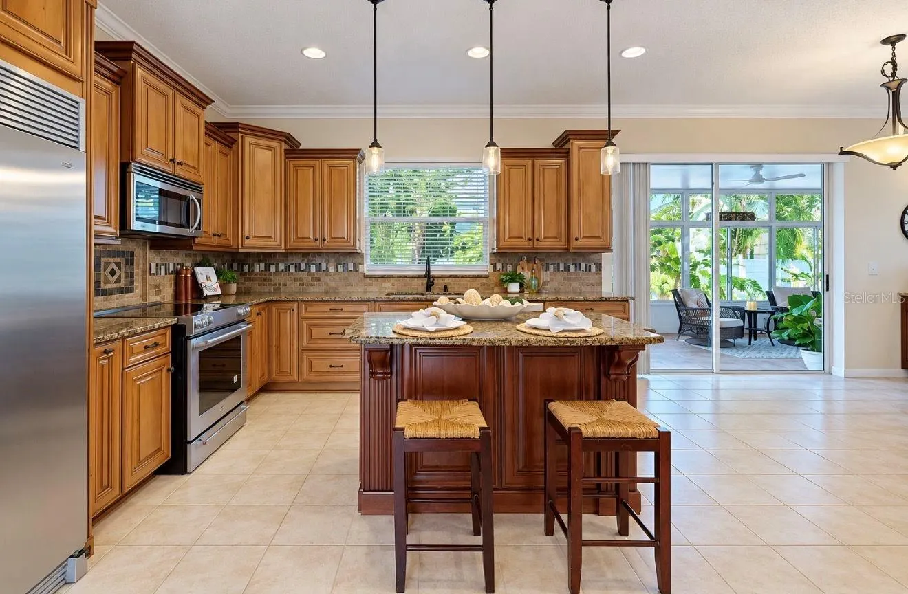 11214 LONGBROOKE DR