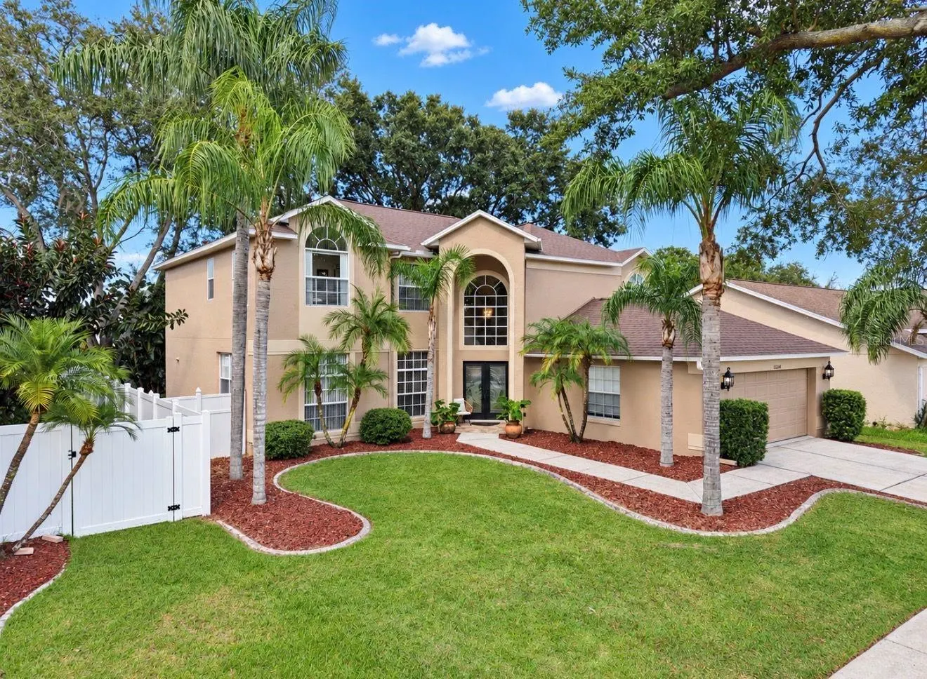 11214 LONGBROOKE DR
