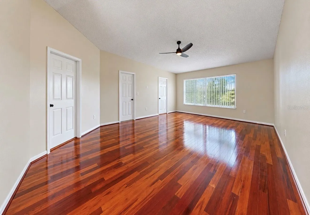 11214 LONGBROOKE DR