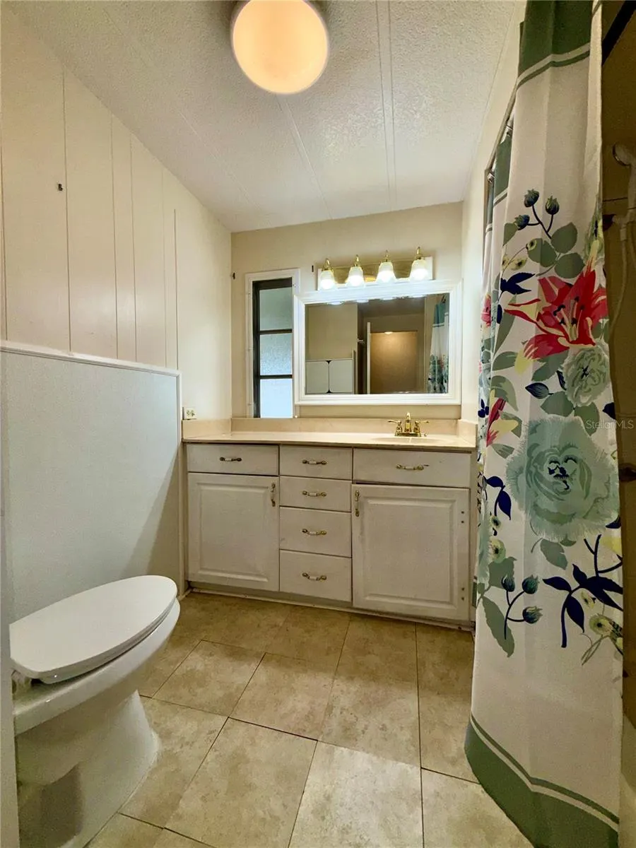 82208 F ST N #208 #208