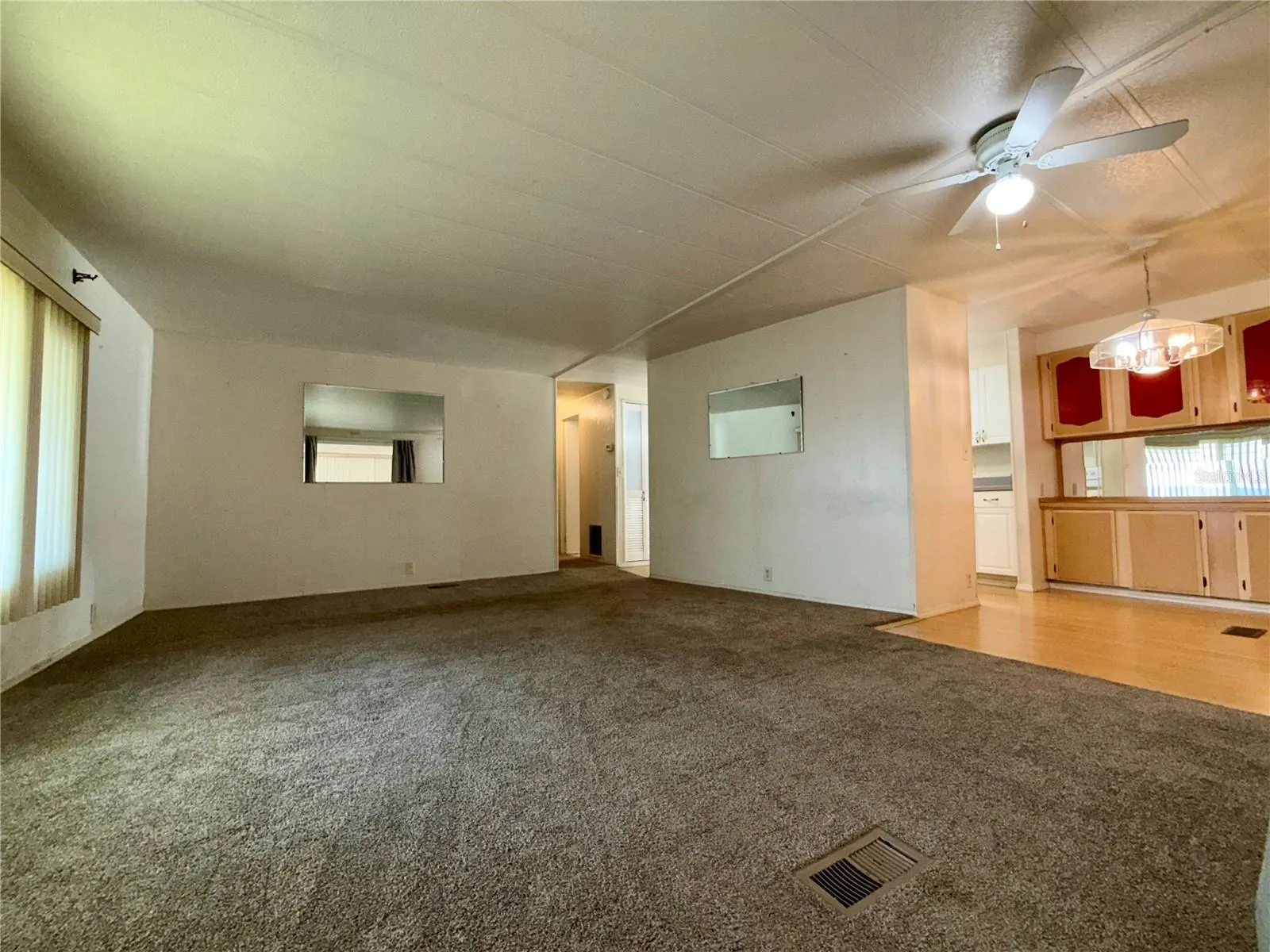 82208 F ST N #208 #208
