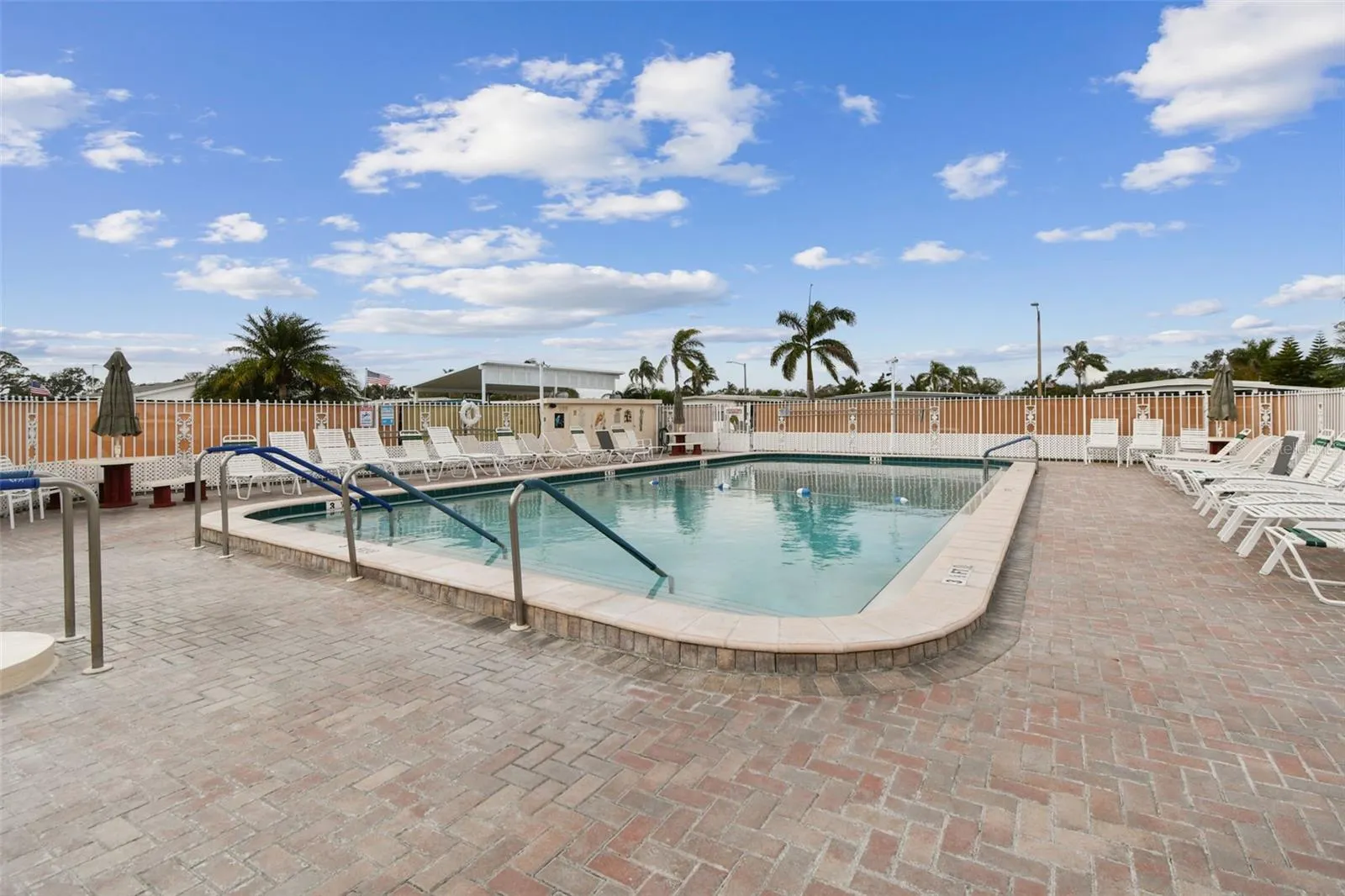 82208 F ST N #208 #208