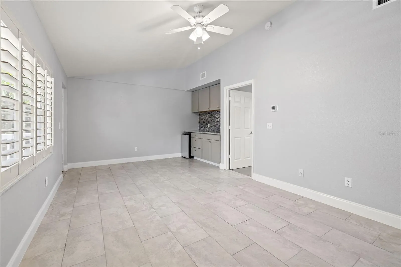 487 PINELLAS BAYWAY S #201 #201