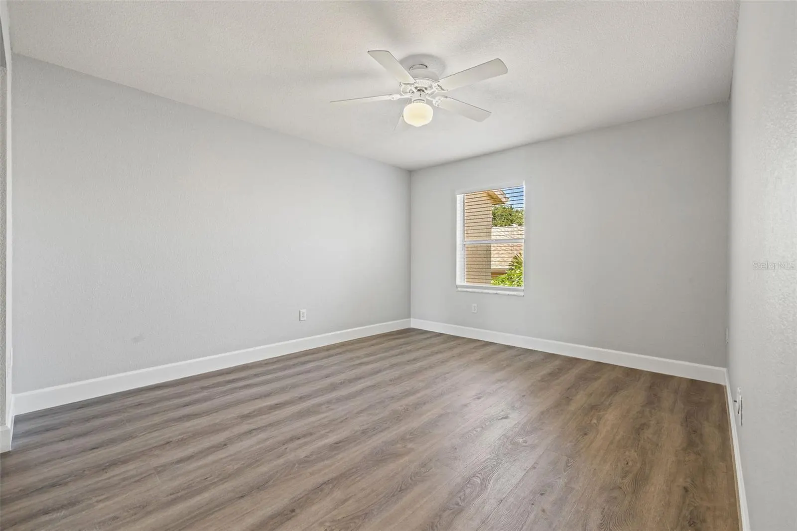 487 PINELLAS BAYWAY S #201 #201