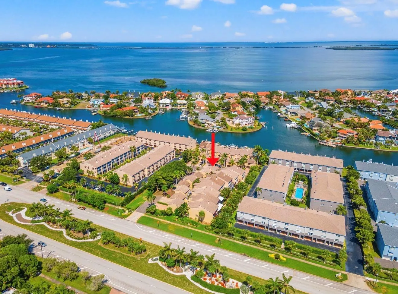 487 PINELLAS BAYWAY S #201 #201