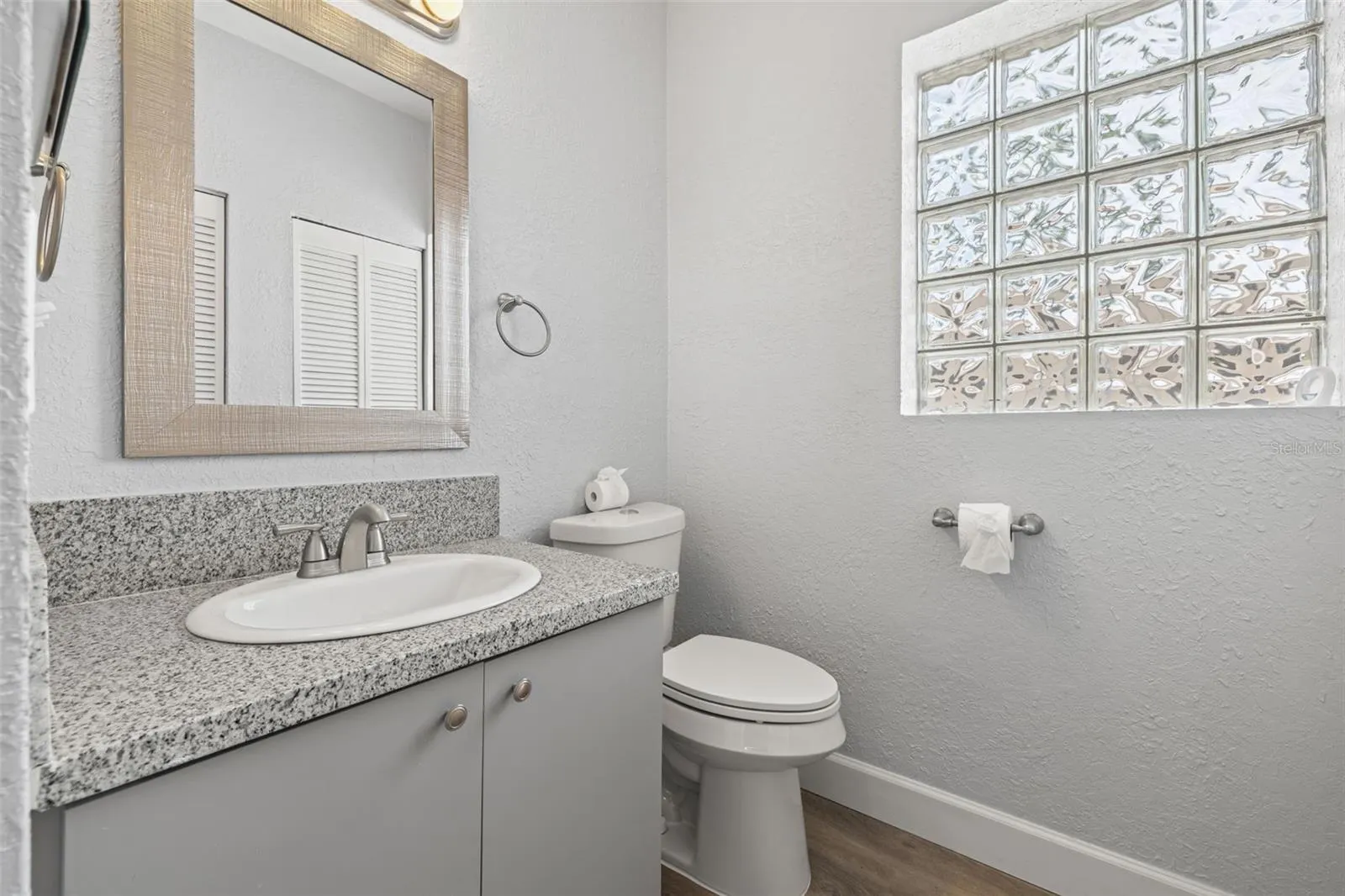 487 PINELLAS BAYWAY S #201 #201