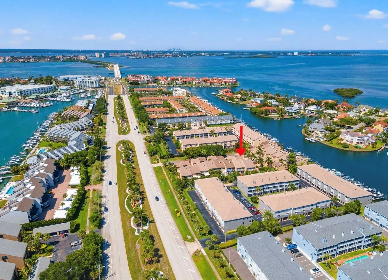 487 PINELLAS BAYWAY S #201 #201