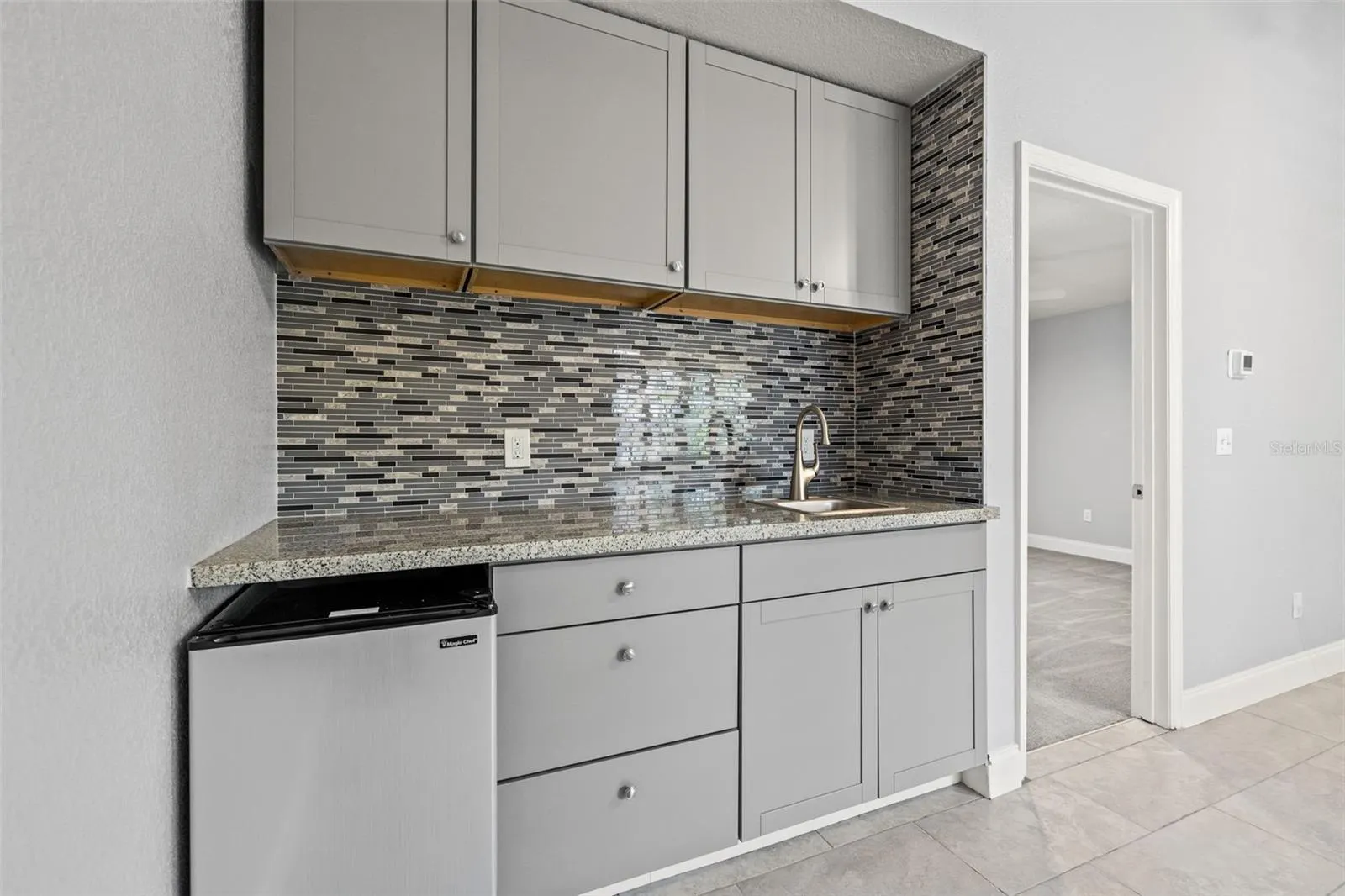 487 PINELLAS BAYWAY S #201 #201