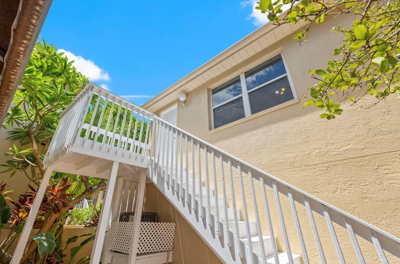 487 PINELLAS BAYWAY S #201 #201