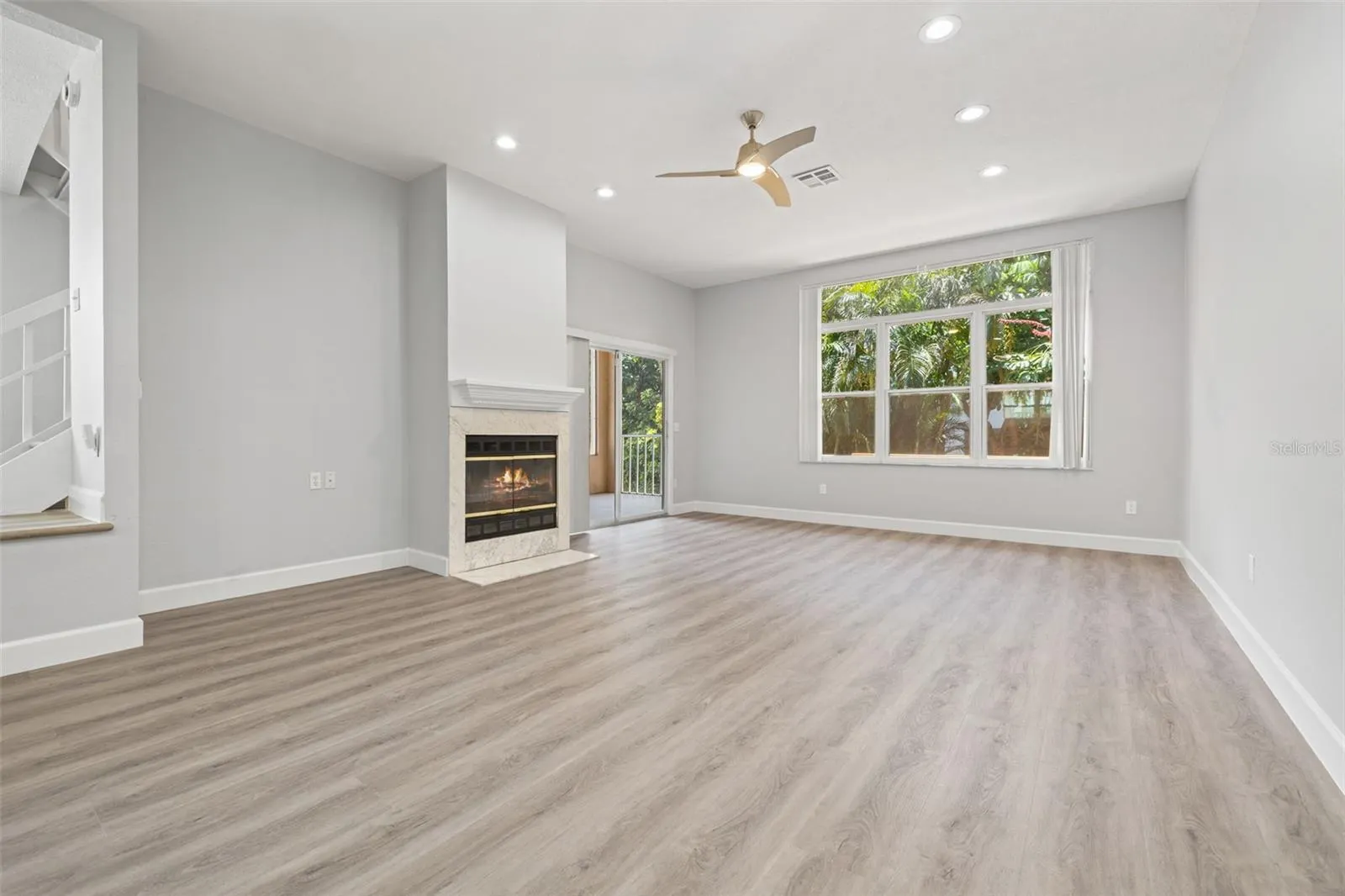 487 PINELLAS BAYWAY S #201 #201