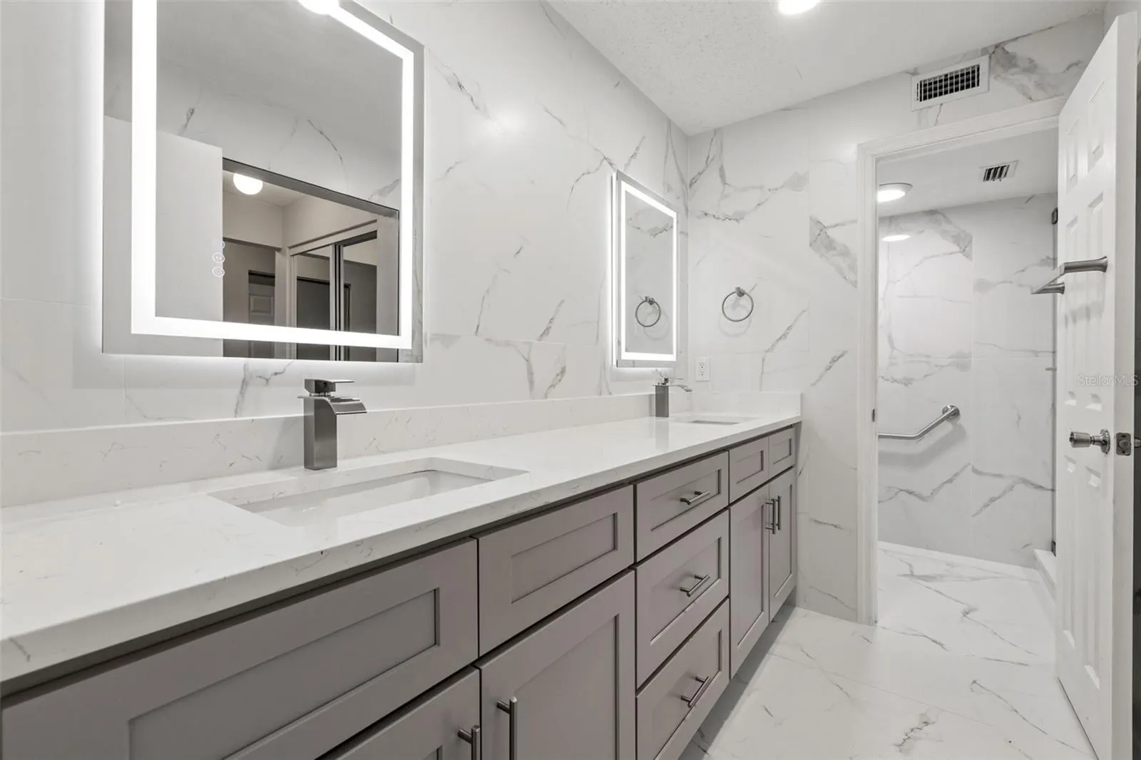 487 PINELLAS BAYWAY S #201 #201