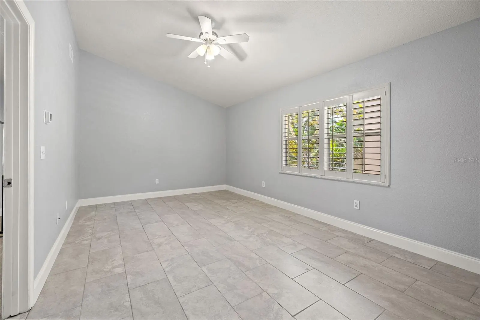 487 PINELLAS BAYWAY S #201 #201