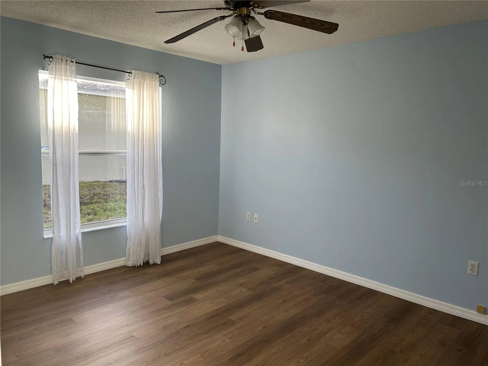 11137 BROOKLAWN DR
