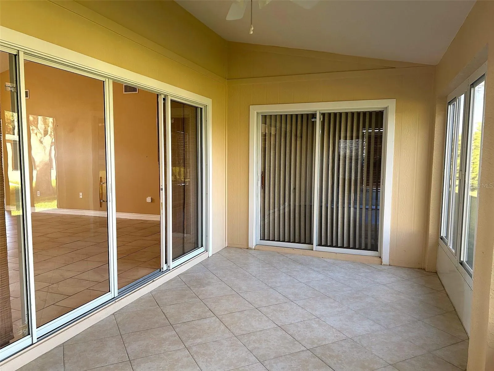 11137 BROOKLAWN DR