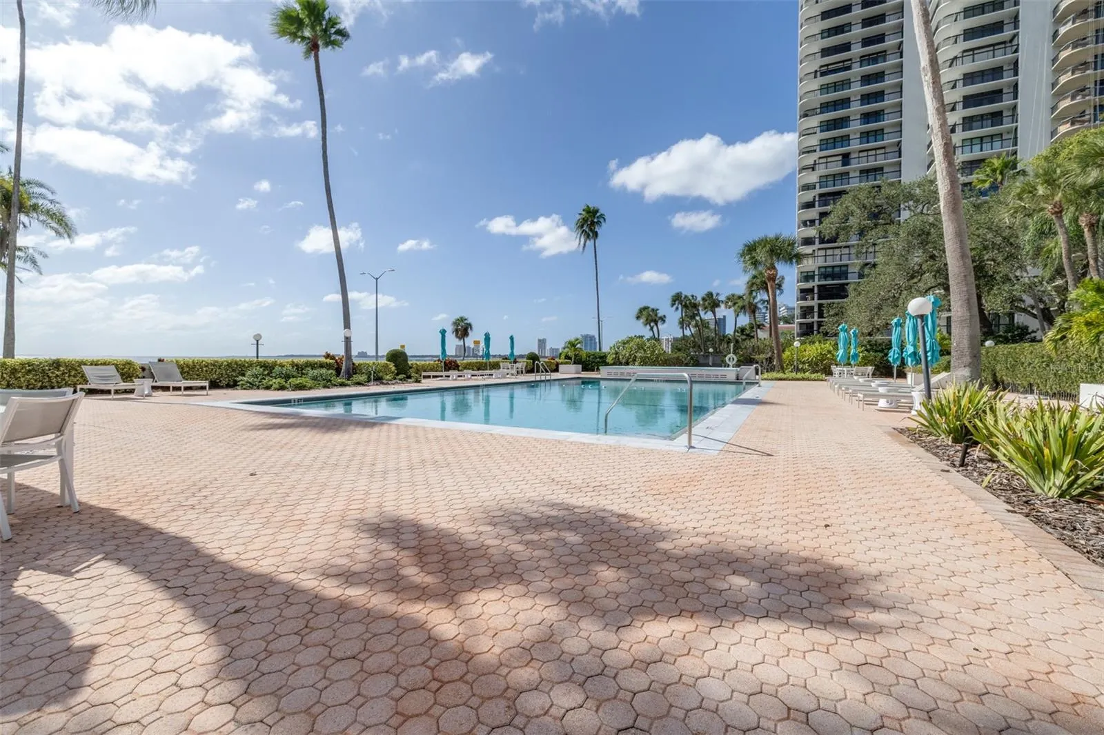 2401 BAYSHORE BLVD #310 #310