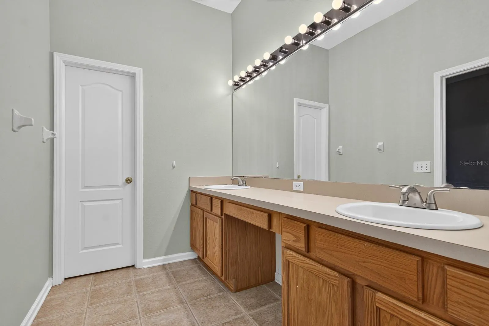 12505 HERONS PATH PL