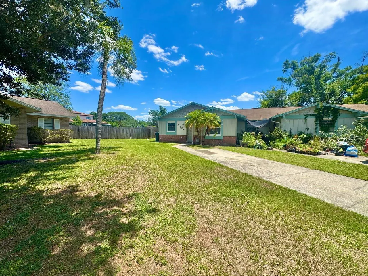 5102 LAWNTON CT