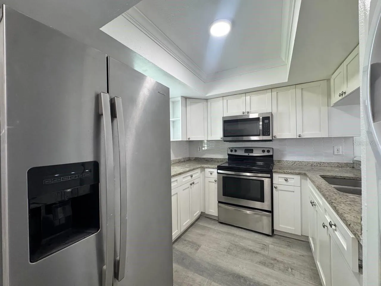 5102 LAWNTON CT
