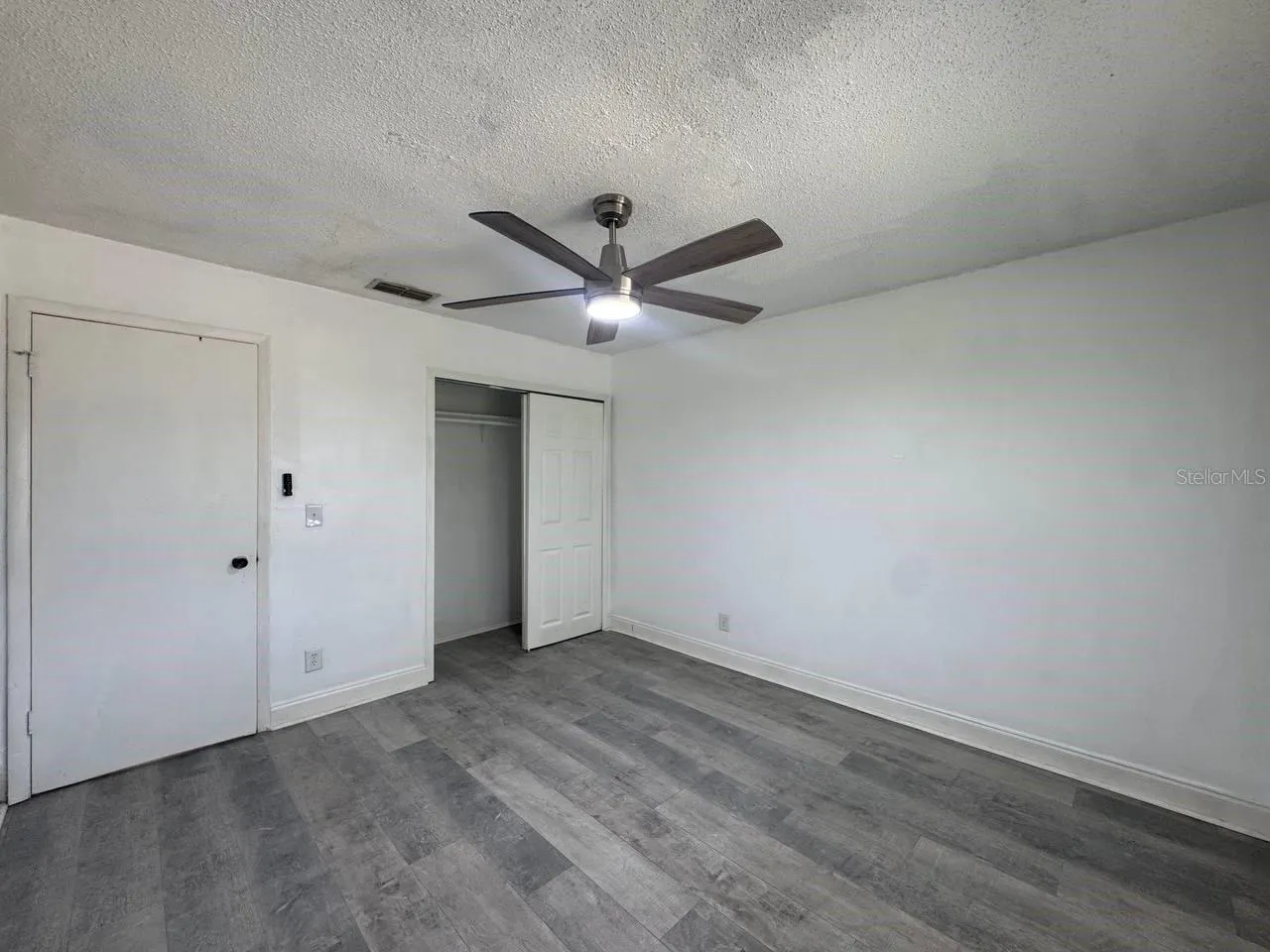 5102 LAWNTON CT