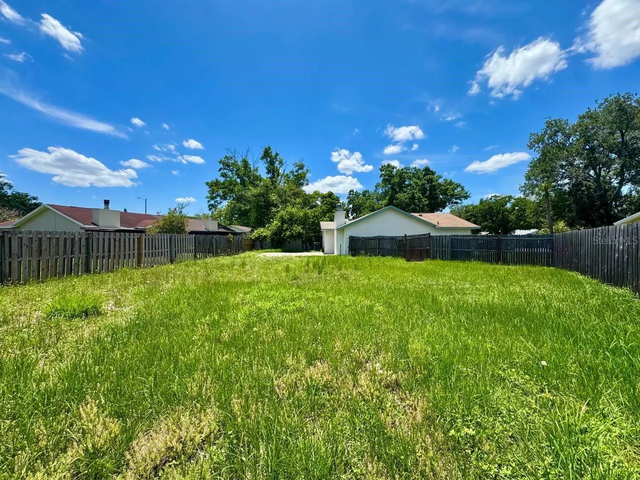 5102 LAWNTON CT