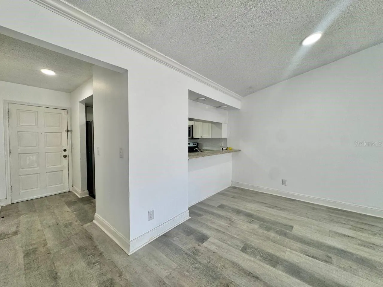 5102 LAWNTON CT