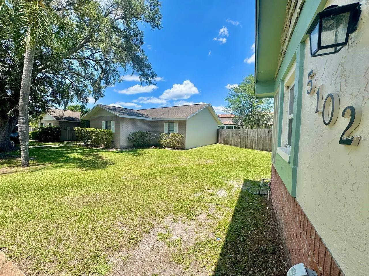 5102 LAWNTON CT