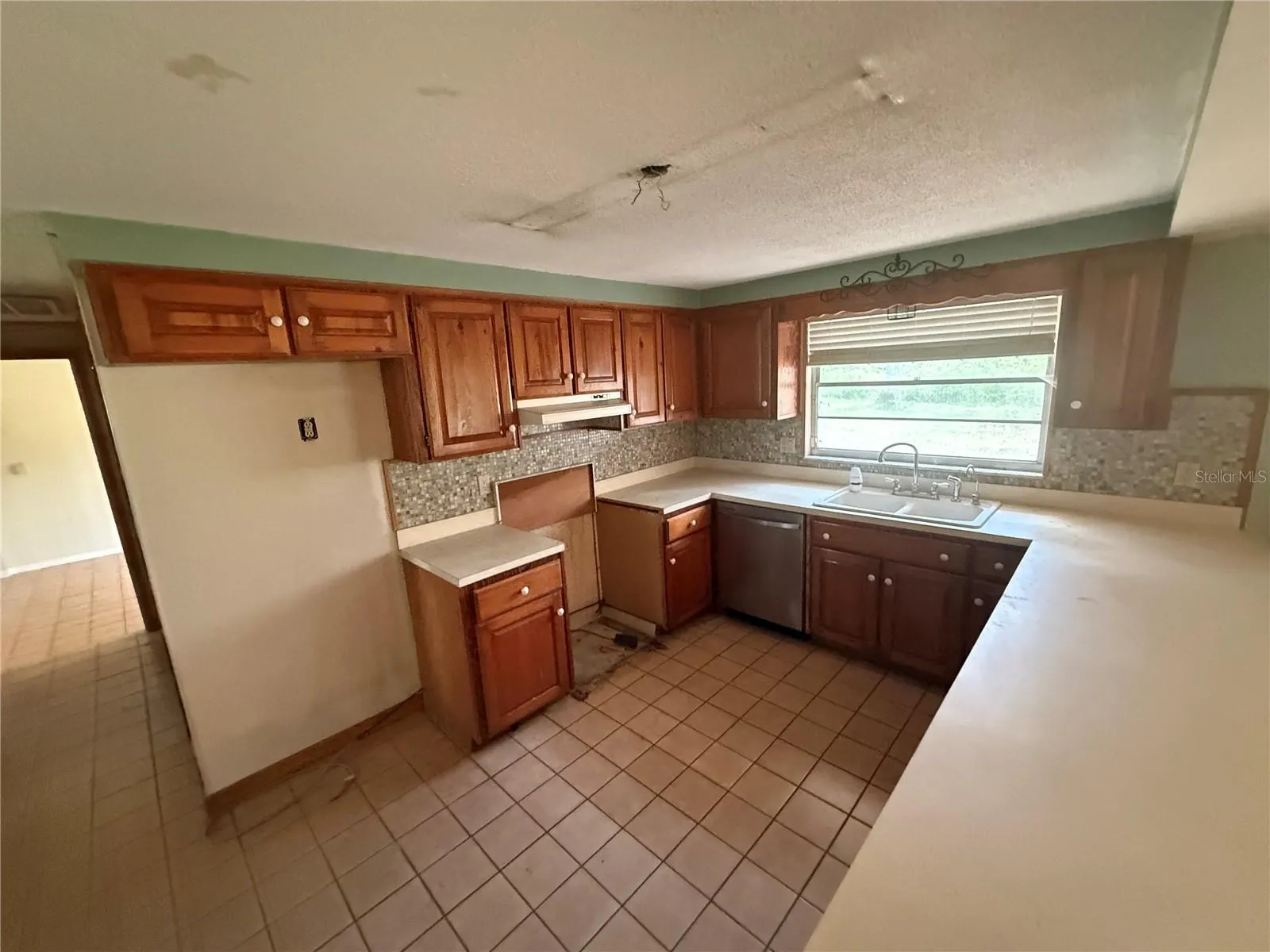 2603 W 60 HWY
