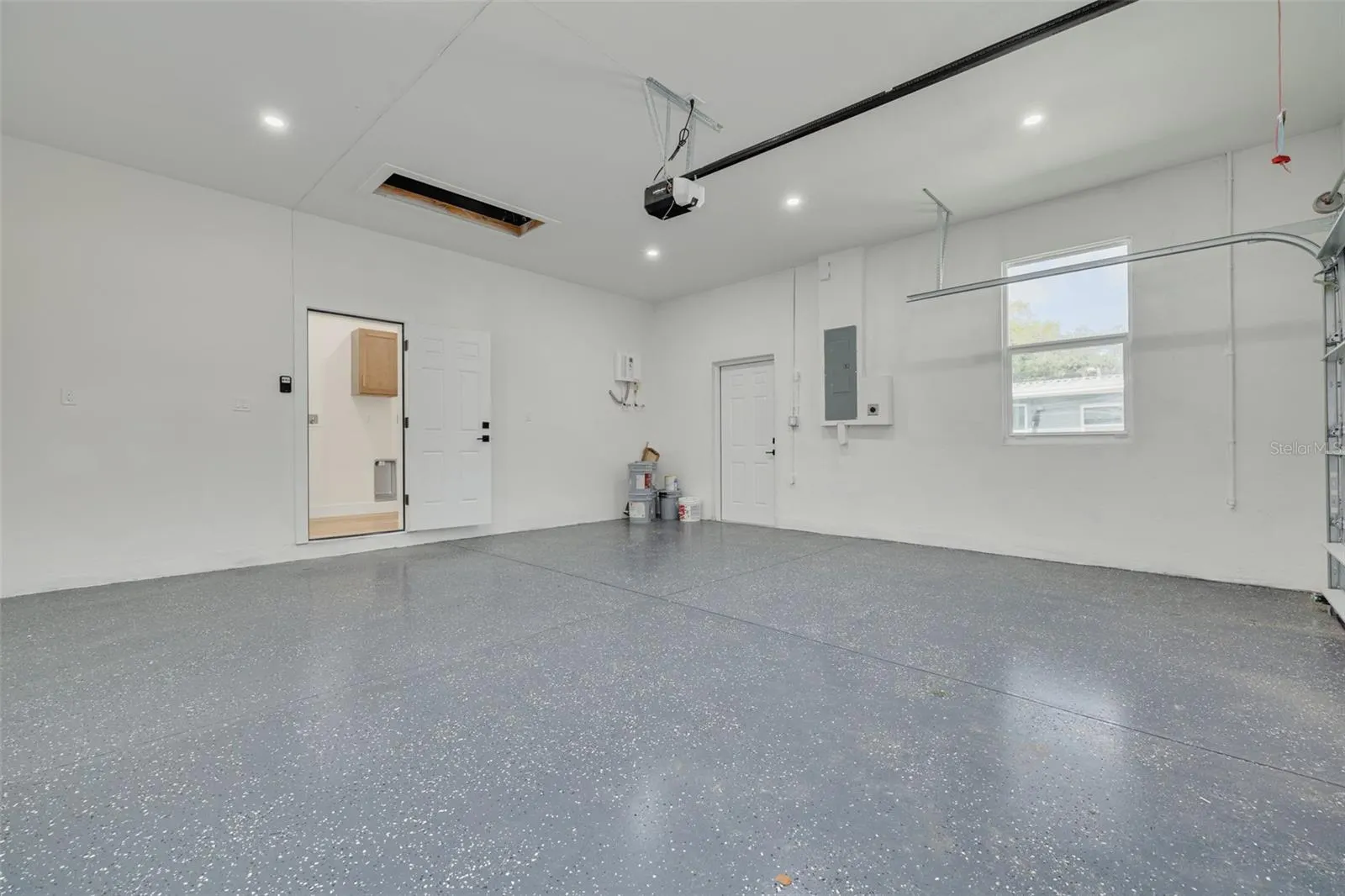 270 DIOGENES ST